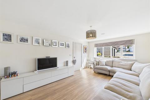 7 Moor View Croft, Sheffield, S10 5QA