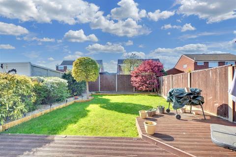 23 Armstrong Road, Nottingham, NG6 7AS