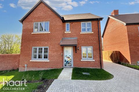 4 bedroom detached house for sale, Halstead Road, Colchester