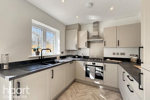4 bedroom detached house for sale, Halstead Road, Colchester