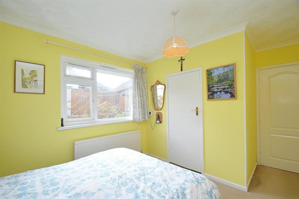 Resized Bed1b.jpg