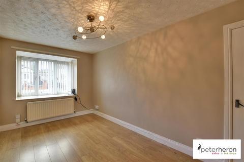 2 bedroom end of terrace house to rent, Bradshaw Street, Town End Farm, Sunderland