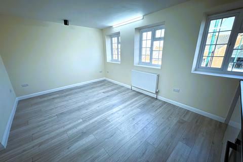 undefined, Station Road, Upminster RM14