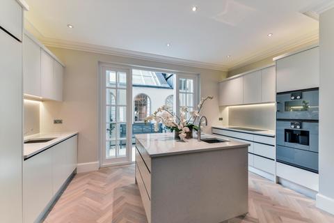 undefined, Chesterfield Hill, Mayfair, London, W1J