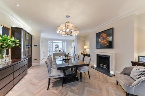 undefined, Chesterfield Hill, Mayfair, London, W1J