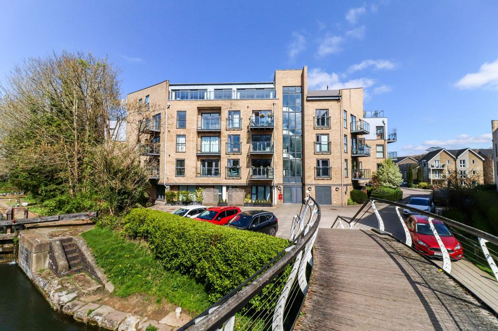 Exterior view from bridge