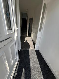 3 bedroom terraced house to rent, Llangyfelach Road, Treboeth SA5
