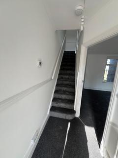 3 bedroom terraced house to rent, Llangyfelach Road, Treboeth SA5