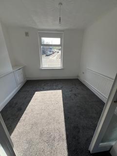 3 bedroom terraced house to rent, Llangyfelach Road, Treboeth SA5