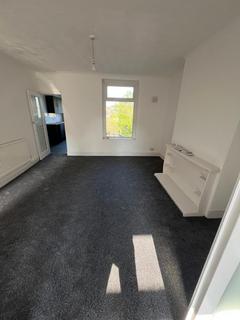 3 bedroom terraced house to rent, Llangyfelach Road, Treboeth SA5