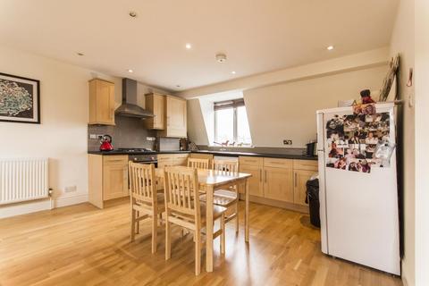 Sainfoin Road, SW17