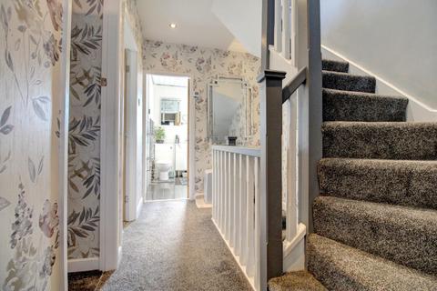 35 Silverdale Close, Coventry, CV2 1PX