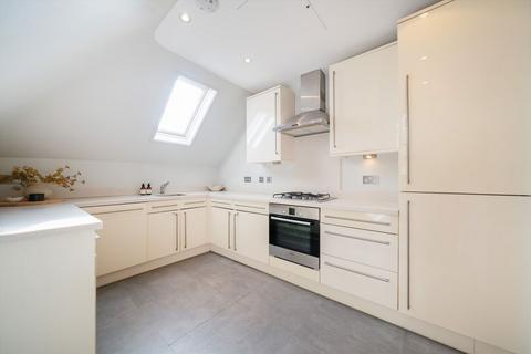 2 bedroom flat for sale, Netherhall Gardens, London NW3