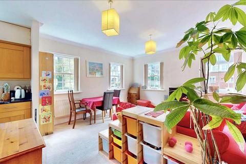 2 bedroom apartment for sale, Langton House, Cottage Close, Harrow
