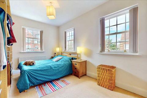2 bedroom apartment for sale, Langton House, Cottage Close, Harrow