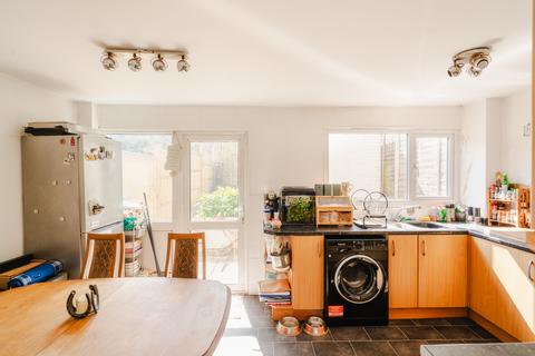 66 Avon Way, Portishead, Bristol, BS20 6NA