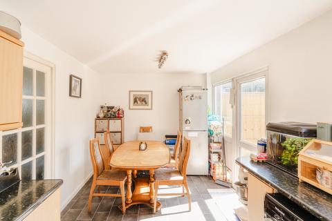 66 Avon Way, Portishead, Bristol, BS20 6NA