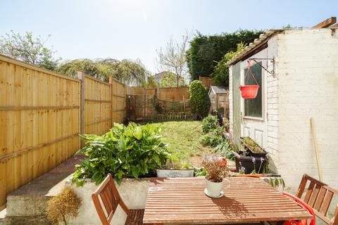 66 Avon Way, Portishead, Bristol, BS20 6NA