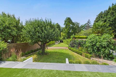 60 Staines Road, Wraysbury, Staines-upon-thames, TW19 5BS