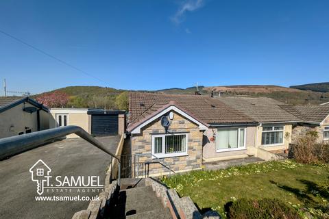 undefined, Boi Close, Mountain Ash