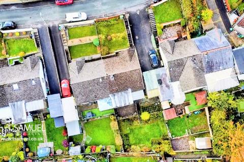 undefined, Boi Close, Mountain Ash