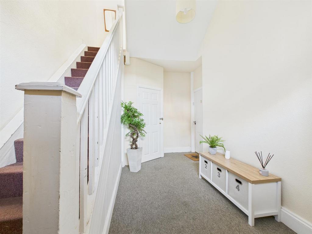 CAM04116 G0-PR0156-STILL015.jpg