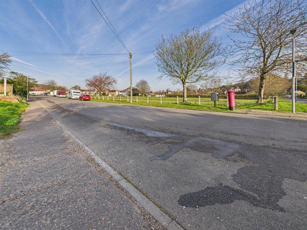 CAM04116 G0-PR0156-STILL020.jpg