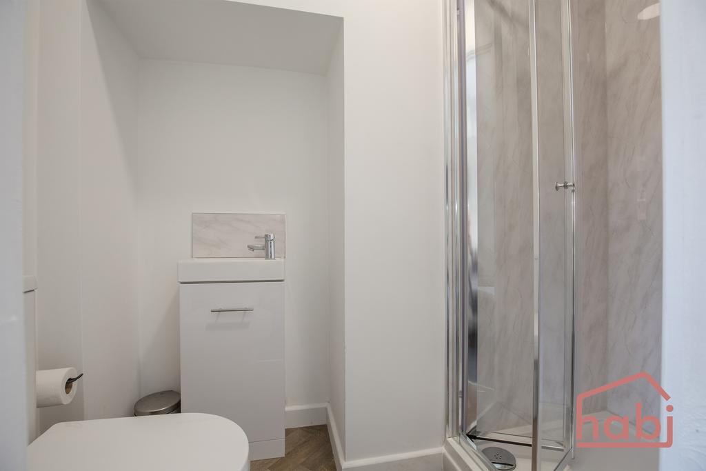 En-suite 1