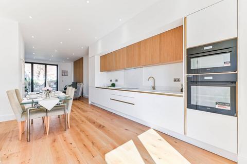 4 bedroom house for sale, 27a - 29 The Grove, Coulsdon CR5