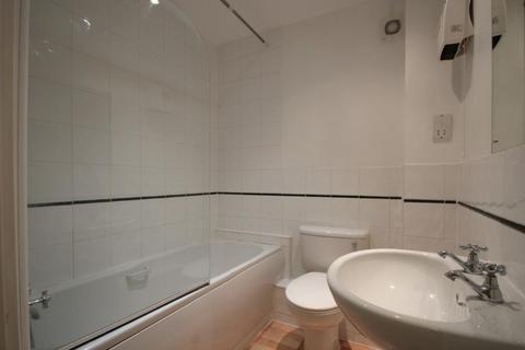 2 bedroom flat to rent, The Yard, Braintree CM7