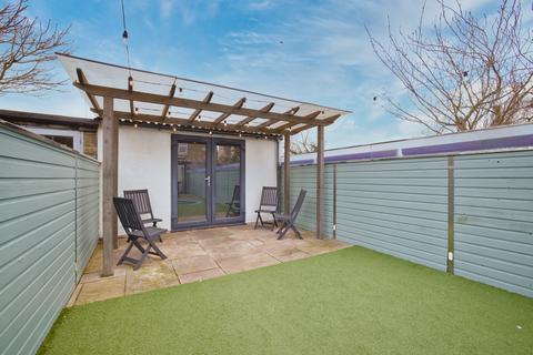 24 Augustine Road, Minster, Ramsgate, CT12 4DQ