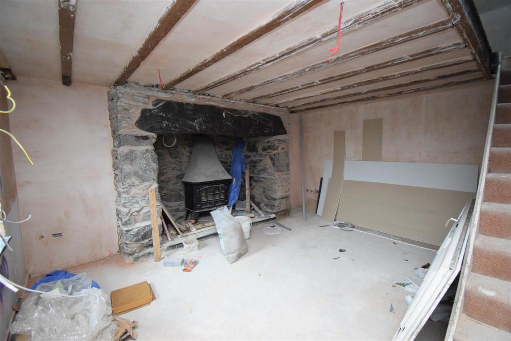 Living Room.jpg