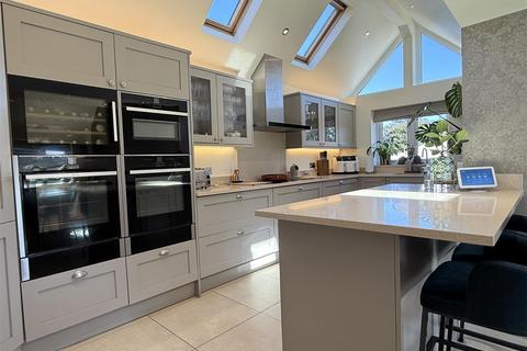 6 bedroom detached house for sale, St. Andrews Road South, Lytham St Annes