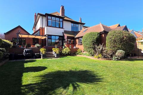 6 bedroom detached house for sale, St. Andrews Road South, Lytham St Annes