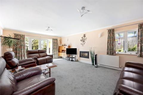 6 Kinfauns Drive, Worthing, BN13 3BL