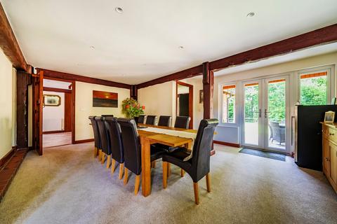 112 Copthorne Road, Felbridge, East Grinstead, RH19 2NU