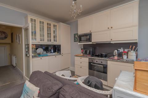 2 bedroom flat for sale, 14 Lyndhurst Road, Ramsgate, CT11