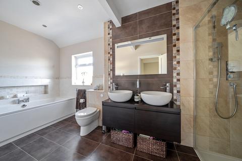 9 Crest Road, Bromley, BR2 7JA