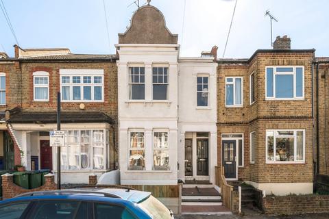 16 Eversley Road, London, SE7 7LD