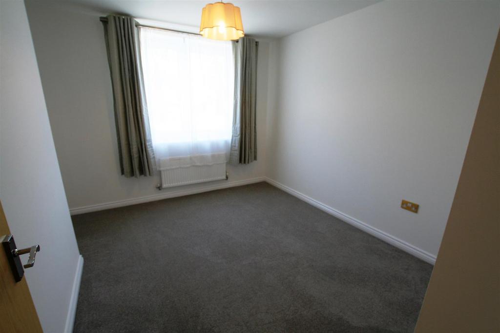 Pollardcourt,42bed2.JPG