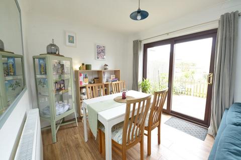 35 Angora Way, Fleet, GU51 2UA