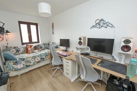 35 Angora Way, Fleet, GU51 2UA