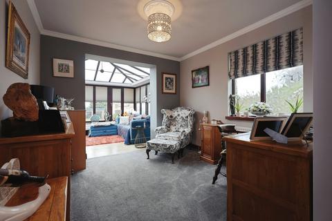 3 bedroom semi-detached house for sale, Yew Park, Brighouse HD6