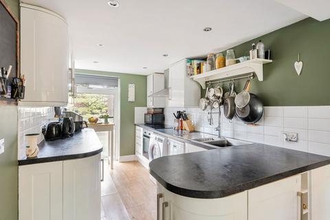 2 bedroom maisonette for sale, Harrison Close, Reigate RH2