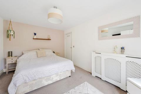 2 bedroom maisonette for sale, Harrison Close, Reigate RH2