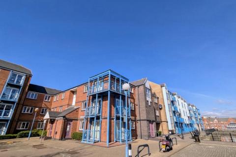 1 bedroom flat to rent, Trawler Road, Swansea. SA1 1XB.