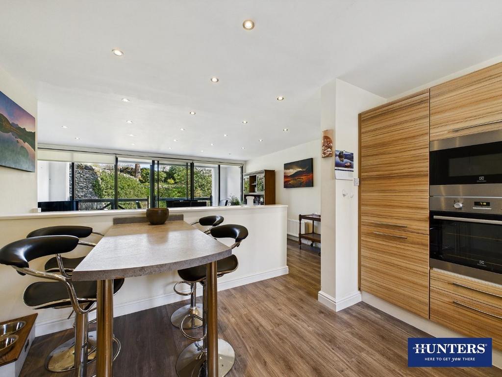 Kitchen/Day Room