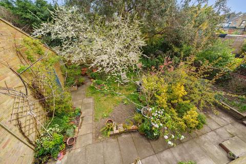 12 Windmill Drive, Keston, BR2 6BT