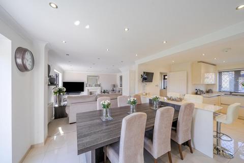 4 bedroom detached house for sale, Phoenix Close, West Wickham