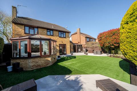 4 bedroom detached house for sale, Phoenix Close, West Wickham, Kent, BR4